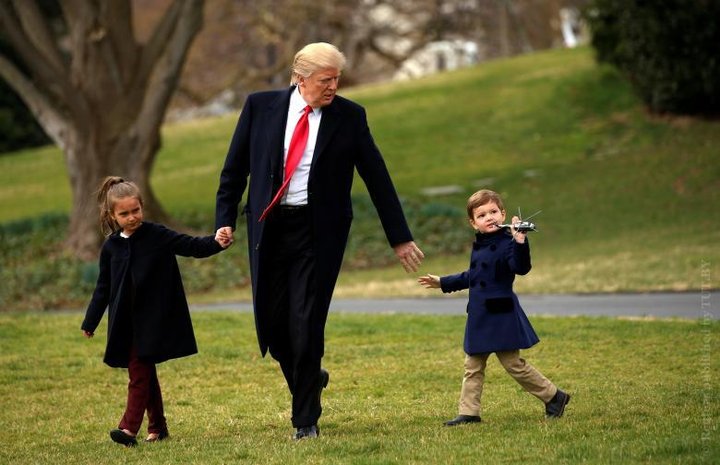 Трамп с детьми