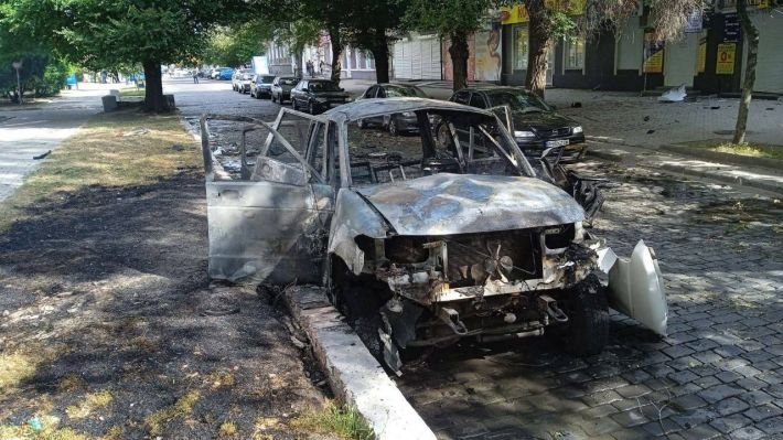 Бердянск взорвали авто российского коменданта1